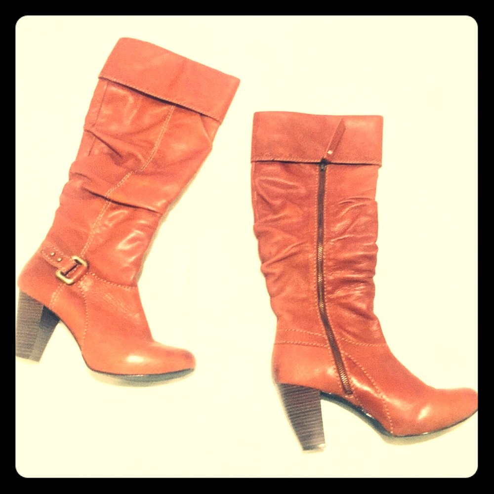 Fossil Boots